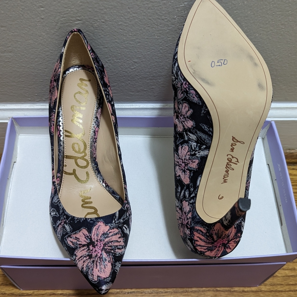 Shoes - Picture 2 of 2